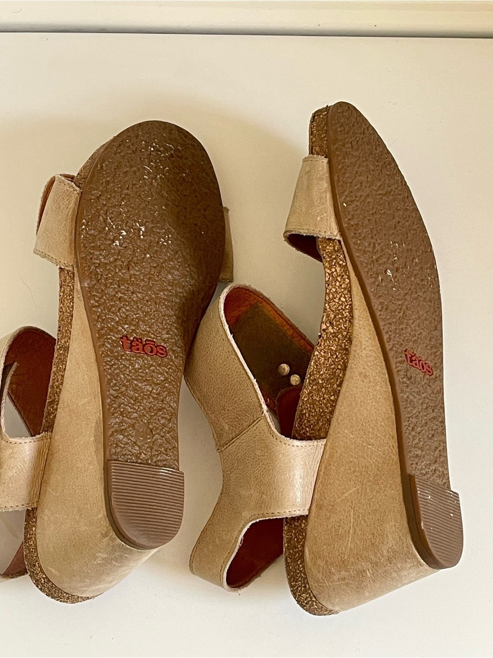 Taos Carousel 2 Leather Wedge Sandals Beige Comfort EU 39 US 8.5 - Picture 6 of 8
